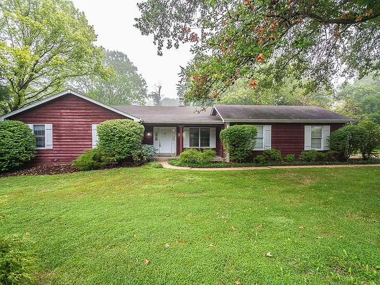 14349 Cypress Hill Dr — Photo 28
