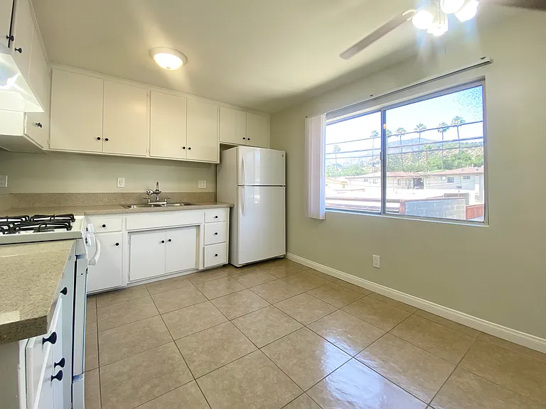 129 S. Violet Ave. — Photo 19