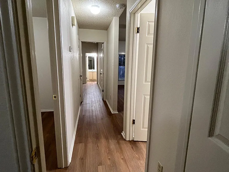 862 Latteridge Dr — Photo 13