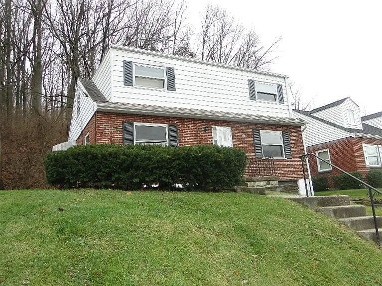 2 Laycock Ln photo 1