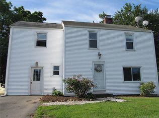 9 Cove Dr, Niantic, CT 06357