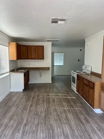 Building Photo - 8200 Sunrise Blvd