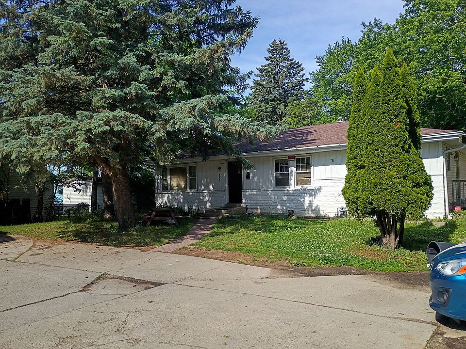 1st image of 614 N County St
