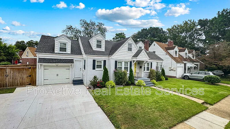 4 bed, 2.5 bath, 1992 sqft, $2,650 — Photo 2