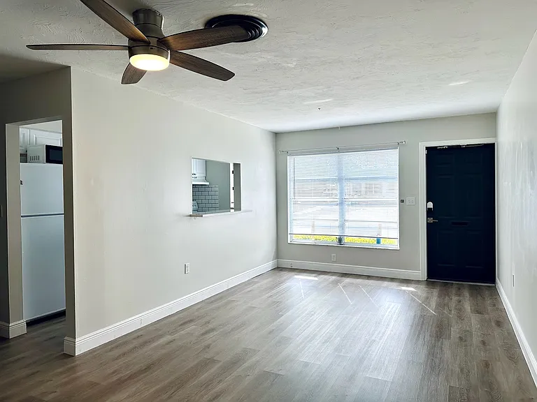 4444 Swift Rd #2 — Photo 5