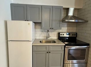 24-29 43rd St #1C, Astoria, NY 11103