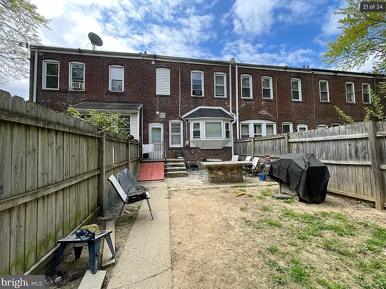 2307 Madison St — Photo 19