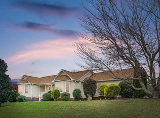 205 Orchard Grove Rd, Campobello, SC 29322