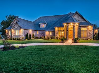 3646 E Kingswood Dr, Springfield, MO 65809