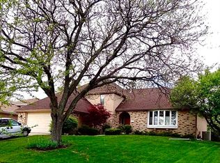 610 Juli Ct, Schaumburg, IL 60193