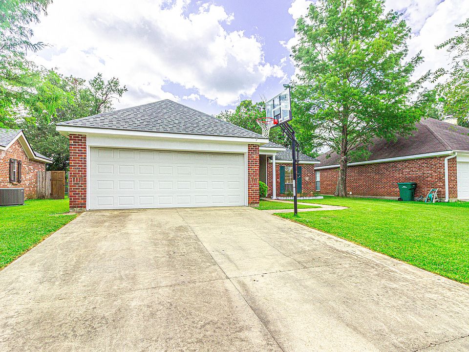 318 Pear Tree Cir, Broussard, LA 70518 Zillow