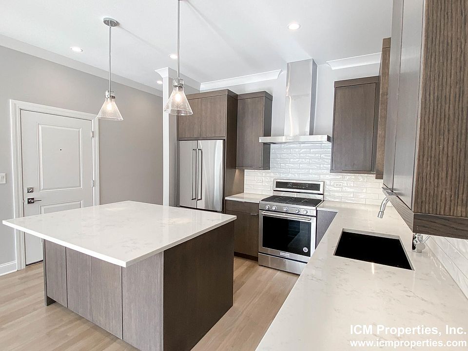 1st image of 3347 N Kenmore Ave #2