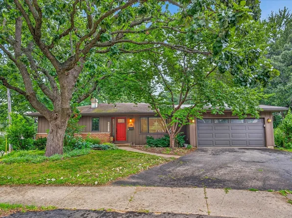 18 Cathy Ct, Madison, WI 53711