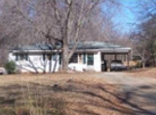 260 4th St, Boiling Springs, SC 29316