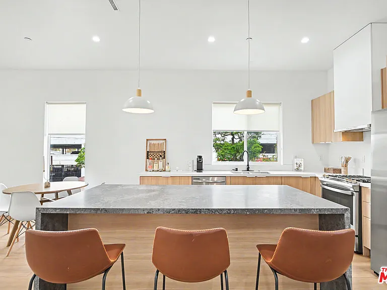 1907 S Corning St #1 — Photo 15