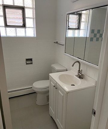 4th image of 8243 Knox Ave