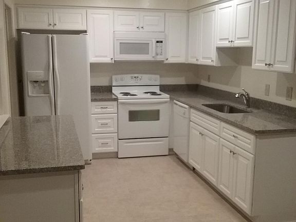Large Kitchen with recessed lighting