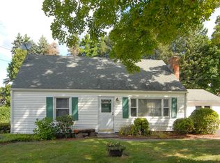 6 Oven Rock Rd, Bethel, CT 06801