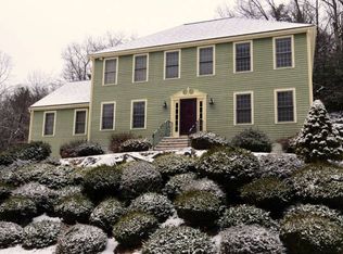 7 Kendall Dr, Northborough, MA 01532