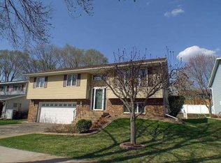 1925 Esther Dr, Onalaska, WI 54650