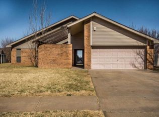 6900 Manor Cir, Amarillo, TX 79109