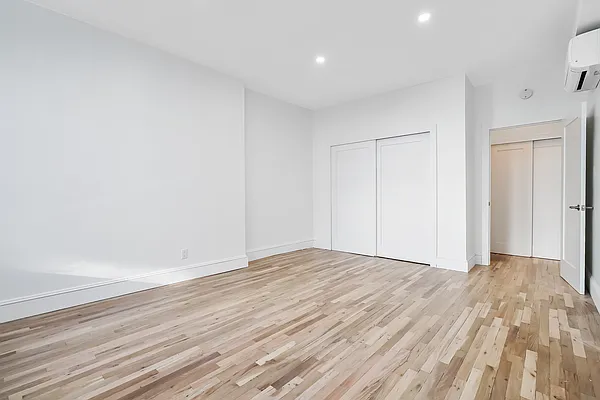 Rented by Crifasi Real Estate | media 10