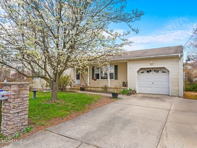 1421 Pacific Avenue, Beachwood, NJ, 08722