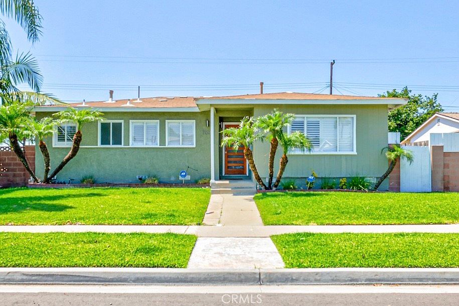 1st image of 7861 La Fiesta Dr