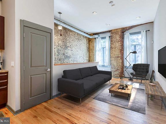 3rd image of 617 Reed St Unit 100