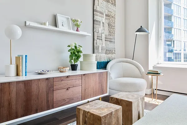 Rented by MNS | media 1