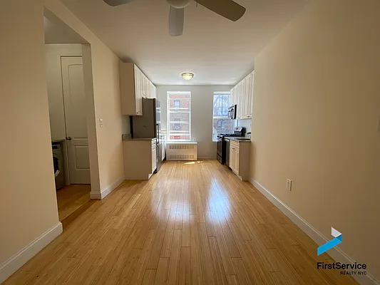 Rented by FirstService Realty (legacy) | media 6