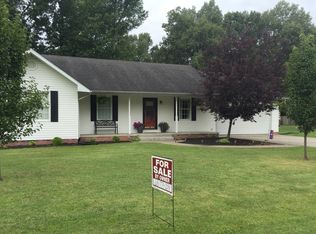 5 Woodhaven Dr, Metropolis, IL 62960