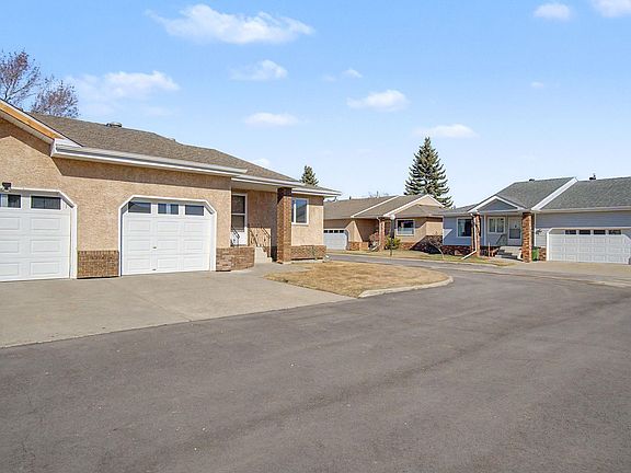2nd image of 17434 Callingwood Rd NW