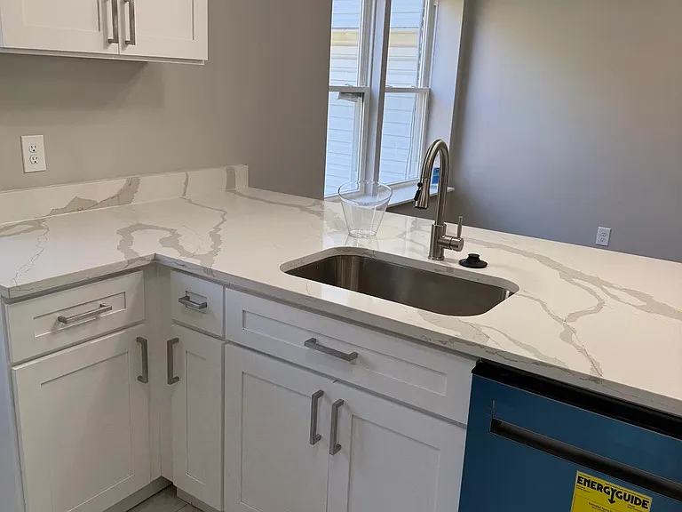 798 N Grantley St — Photo 11
