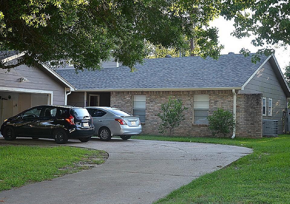 1st image of 5203 Blueberry Hill Dr