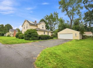 12 1st St, East Longmeadow, MA 01028