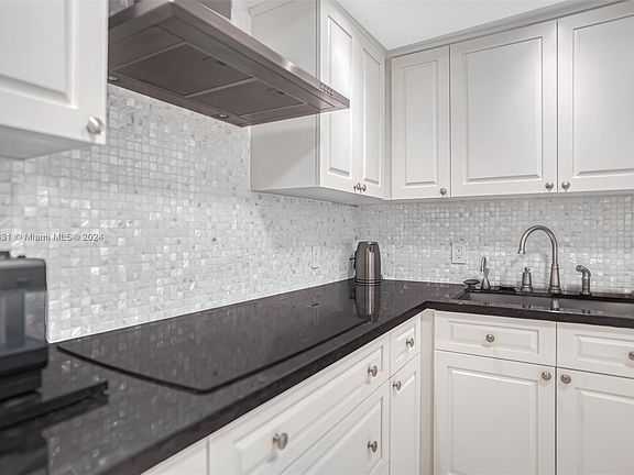 5th image of 9801 Collins Ave APT 6G