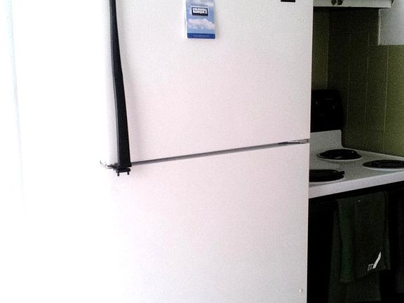kitchen with full sized appliances