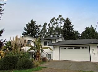 97811 Crestline Loop, Brookings, OR 97415