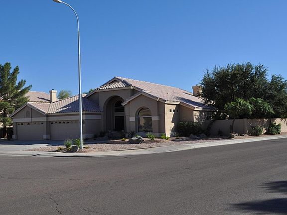 2nd image of 6483 W Victoria Ln