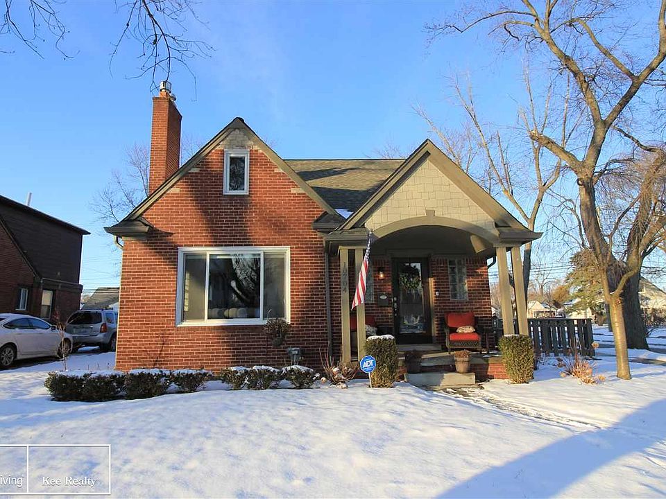 10704 Kingston Ave, Huntington Woods, MI 48070 Zillow