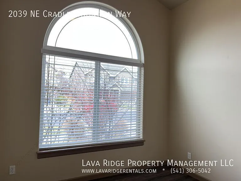 2039 Cradle Mountain Way — Photo 26