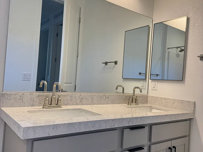 862 Camargo St — Photo 22