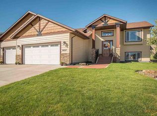 6437 Seminole Ln, Rapid City, SD 57702