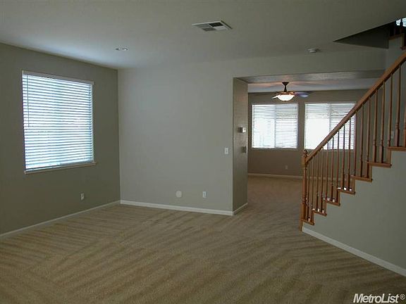 3rd image of 1648 Drummond Ln