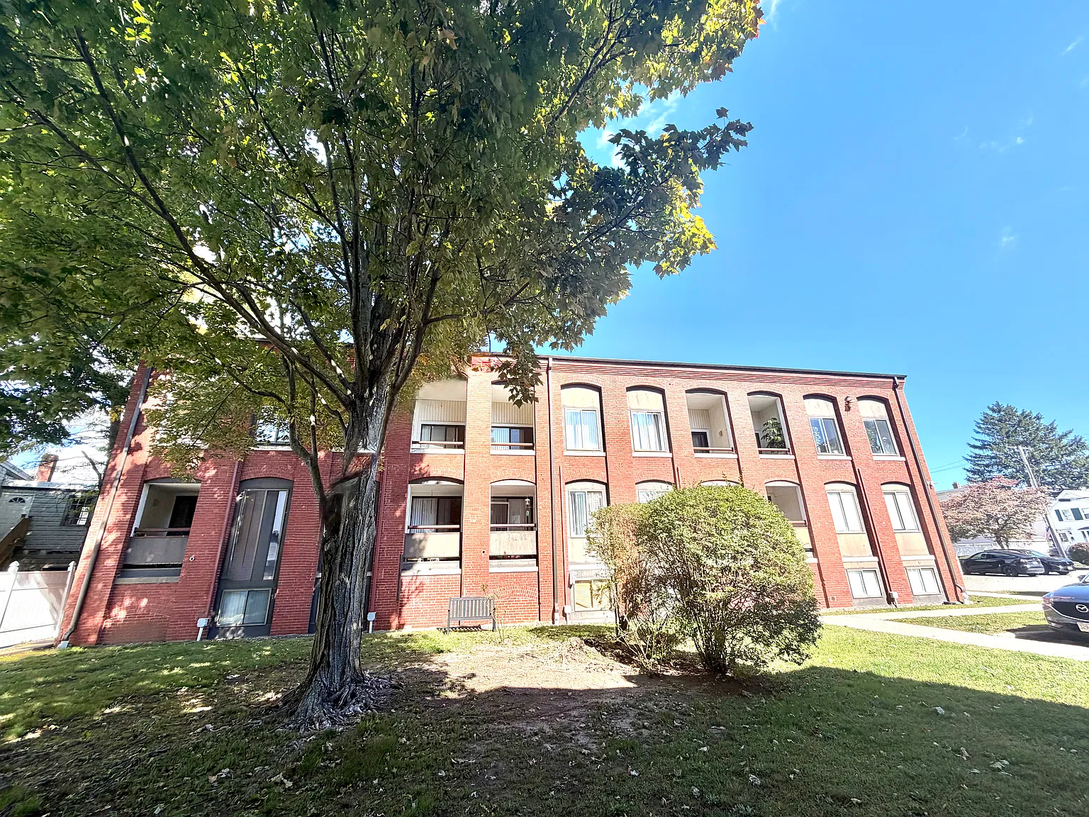 1 bed, 782 sqft, $2,000 — Photo 2
