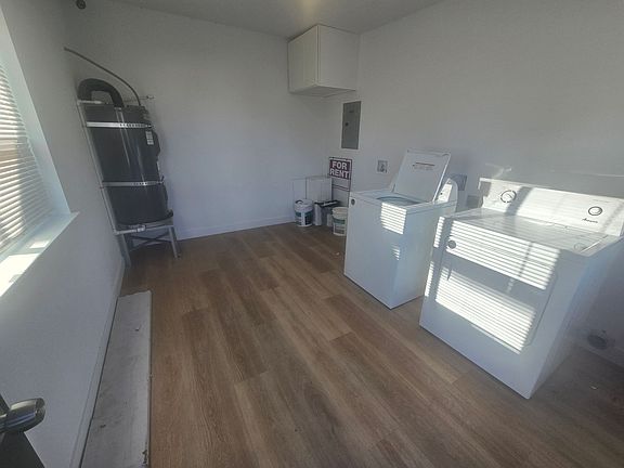 3rd image of 1407 W Marina Dr #2