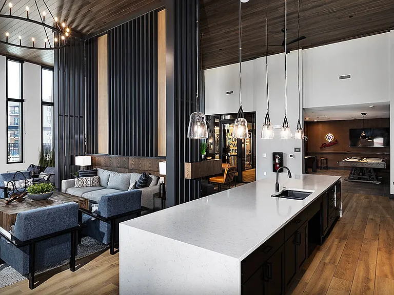Eastpark Apartments — Photo 12