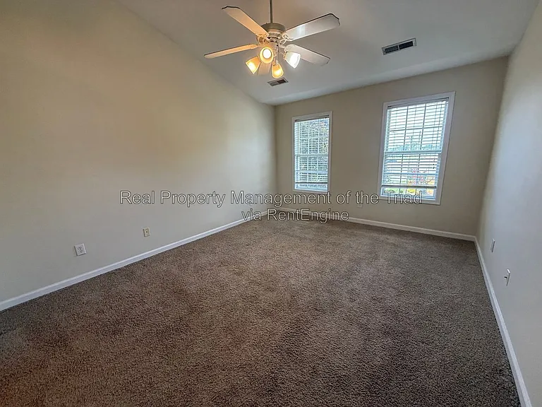 5101 Ivystone Ln — Photo 17