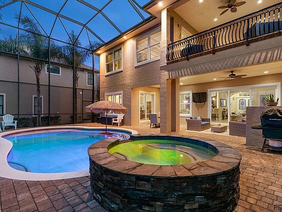 2nd image of 205 S Riverwalk Dr